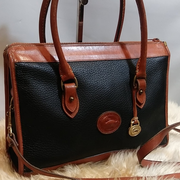 DOONEY & BOURKE VINTAGE CROSSBODY PURSE ONLY - Picture 14 of 17